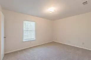 5329 Madella St, Haltom City, TX 76117 - Photo 15