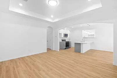 301 Henry Street, Waxahachie, TX 75165 - Photo 1