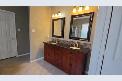 1032 Sugarberry Lane, Flower Mound, TX 75028 - Photo 23