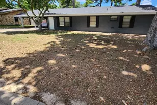 606 Colonial Dr, Athens, TX 75751 - Photo 1