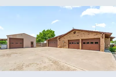 608 Avenue H S, Chillicothe, TX 79225 - Photo 3