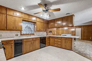 608 Ave H South, Chillicothe, TX 79225 - Photo 7