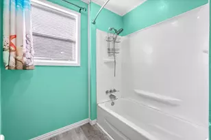 318 Mc Kenzie St, Waxahachie, TX 75165 - Photo 17