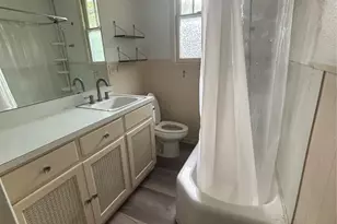 804 W Hickory St, Denton, TX 76201 - Photo 9