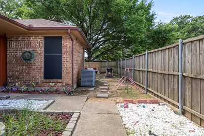10204 Oak Terrace Circle, Dallas, TX 75227 - Photo 5