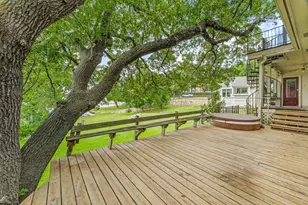 8960 Dickson Rd, Fort Worth, TX 76179 - Photo 33