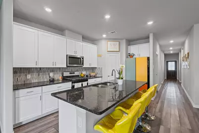 10637 Brookshire Road, Fort Worth, TX 76126 - Photo 7