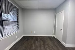 919 S Carroll Blvd, Denton, TX 76201 - Photo 11