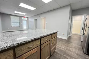 919 S Carroll Blvd, Denton, TX 76201 - Photo 5