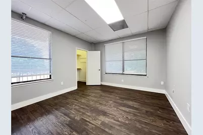 919 S Carroll Boulevard #200, Denton, TX 76201 - Photo 7