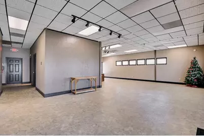 527 W Wheatland, Duncanville, TX 75116 - Photo 3