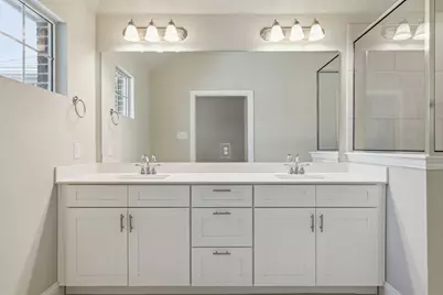 641 Hutchinson Lane, Lewisville, TX 75077 - Photo 11