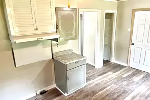 102 E Walker Ave, Temple, TX 76501 - Photo 9