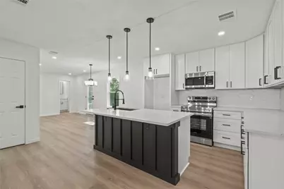 812 Sylvan Drive, Garland, TX 75040 - Photo 5