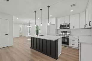 812 Sylvan Dr, Garland, TX 75040 - Photo 5