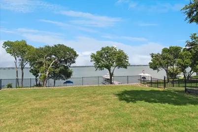 6214 Lincolnshire Lane, Rowlett, TX 75087 - Photo 1