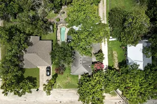 308 S Reagan St, West, TX 76691 - Photo 3