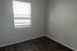 107 Ray St, Arlington, TX 76010 - Photo 5