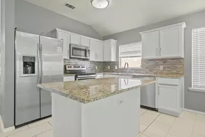 2023 Earnhardt Way, Dallas, TX 75217 - Photo 11