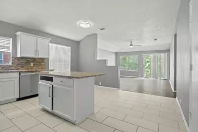 2023 Earnhardt Way, Dallas, TX 75217 - Photo 9