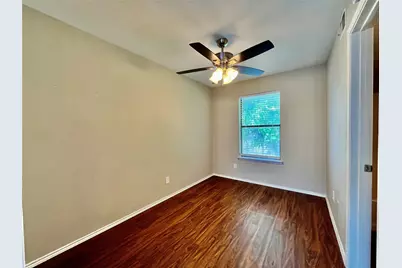 2526 W Prairie Street W #208, Denton, TX 76201 - Photo 5