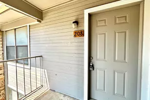 2526 W Prairie Street W, Denton, TX 76201 - Photo 3