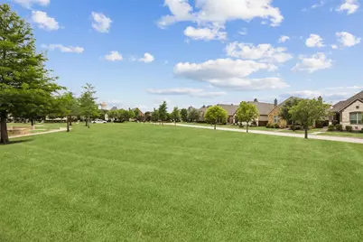 8668 Barlow Drive, Frisco, TX 75036 - Photo 31