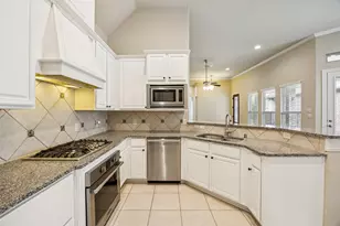 8668 Barlow Dr, Frisco, TX 75036 - Photo 11