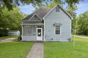 1000 E Brin St, Terrell, TX 75160 - Photo 1