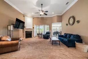 1810 Meadowview Dr, Reno, TX 75462 - Photo 5