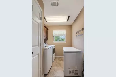 1810 Meadowview Drive, Reno, TX 75462 - Photo 9