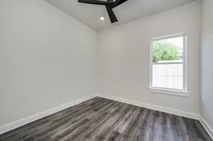 204 W Collins, Decatur, TX 76234 - Photo 21