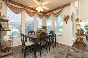 1605 Villa Ct, Corinth, TX 76210 - Photo 9