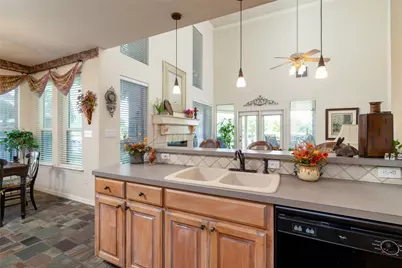 1605 Villa Court, Corinth, TX 76210 - Photo 13