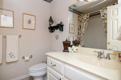 1605 Villa Court, Corinth, TX 76210 - Photo 29