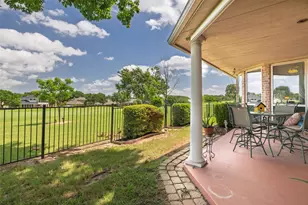 1605 Villa Ct, Corinth, TX 76210 - Photo 35