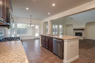 1220 Berkeley Dr, Burleson, TX 76028 - Photo 21