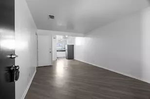 320 E 4th St, Arlington, TX 76010 - Photo 3