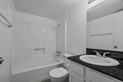 320 E 4th Street #204, Arlington, TX 76010 - Photo 17