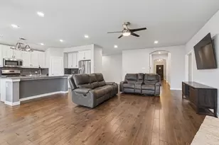 1813 Drover Creek Rd, Aubrey, TX 76227 - Photo 9