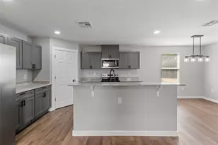 1717 Gurley Ln, Waco, TX 76706 - Photo 7