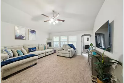 9117 Blakely Drive, Fort Worth, TX 76134 - Photo 5