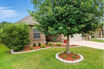 9117 Blakely Drive, Fort Worth, TX 76134 - Photo 3