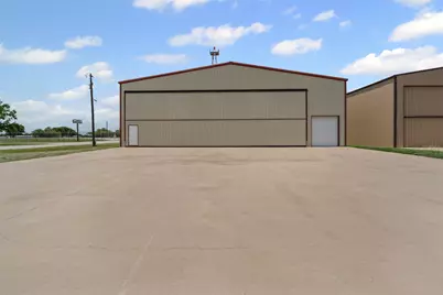 1810 Fourth Street, Graham, TX 76450 - Photo 3