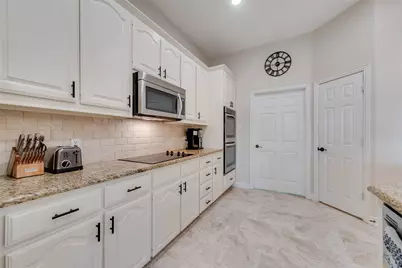 2131 Portwood Way, Fort Worth, TX 76179 - Photo 11