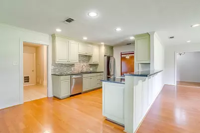 10608 Pack Saddle Trail, Fort Worth, TX 76108 - Photo 15