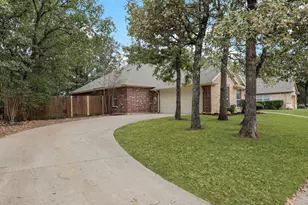 854 Evandale Rd, Burleson, TX 76028 - Photo 3