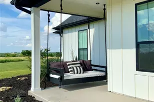 5616 Sabino Ct, Godley, TX 76044 - Photo 31