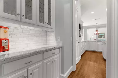 6404 Cypress Point Drive, Plano, TX 75093 - Photo 7
