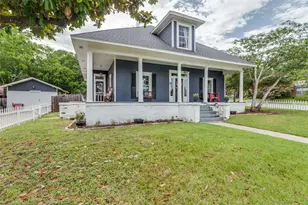 902 S Waco St, Weatherford, TX 76086 - Photo 3